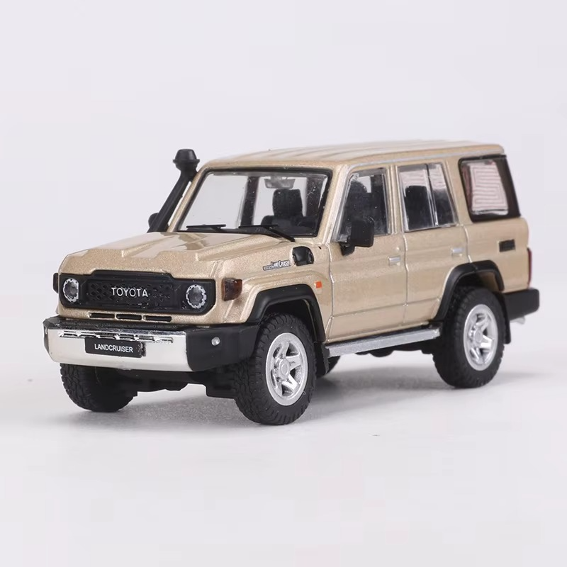 Land Cruiser LC76  1:64 Diecast Model